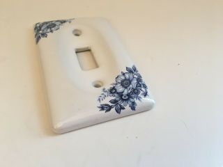 Vintage Ceramic Light Switch Single Toggle Plate Cover Blue Flowers on White 4