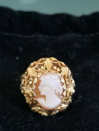 Custom Vintage 18k Gold Cameo Ring Size 7.  5