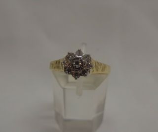 Vintage Diamond Cluster Ring 18ct Yellow Gold - Size R (US 8.  5) - 3.  2 grams 3