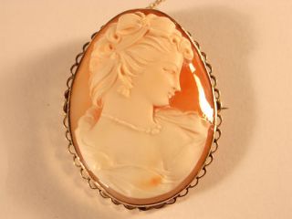 Vintage Large 9k 9ct Gold Mounted Shell Cameo Brooch