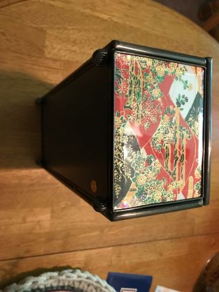 chinese Lacquer Box Velvet Linning 5