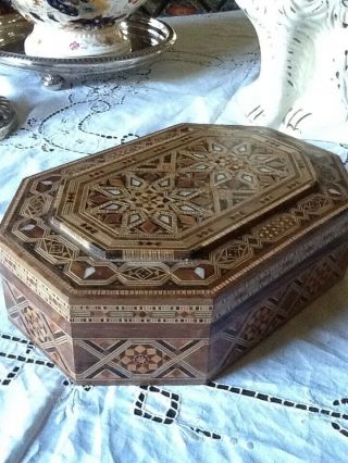 Vintage Syrian Inlaid Exotic Specimen Wood Parquetry Large Box
