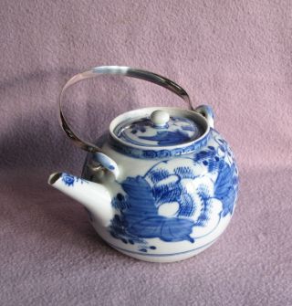 Vintage Antique Chinese Export 19th century Blue White Teapot 5