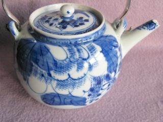 Vintage Antique Chinese Export 19th century Blue White Teapot 7