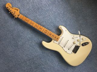 1999 - 2002 Fender Japan St72 Japanese Wh Vintage White Stratocaster Mij