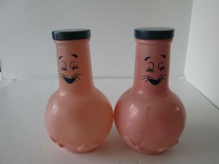 Set Of 2 Vintage 1940s Pink Glass Shmoo Bottles W Lids Baldwin Laboratories 3769