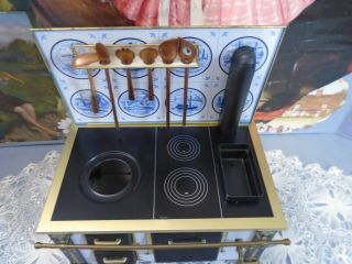 Vintage German Schopper Miniature Stove with Accessories - 1:6 Marked 2