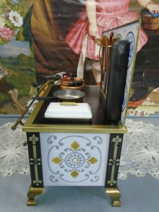 Vintage German Schopper Miniature Stove with Accessories - 1:6 Marked 5