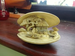 Vintage Chinese Resin Ornament Of Shell With Willow Scene