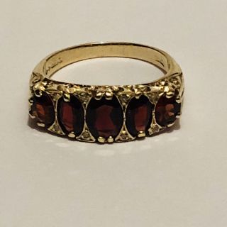Pretty Antique Victorian Yellow Gold Garnet Half Hoop Five - Stone Ring