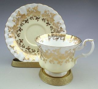 Vintage Royal Albert England Yellow Tea Cup And Saucer