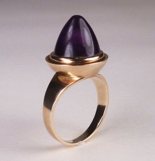 Vintage Scandinavian Modernist 14k Gold Amethyst Bullet Ring,  Netherlands,  ‘50s