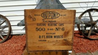 Vintage Dupont No.  6 500 Electric Blasting Caps E - 60 Shunt Wooden Crate Box