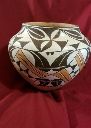 Large Vintage Acoma Pot By Florence Johnson