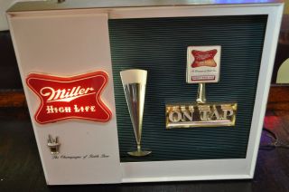 Vintage Miller High Life Beer Motion Lighted Sign 2