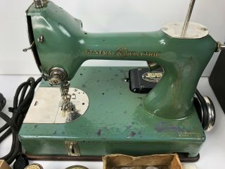 GENERAL ELECTRIC SEWHANDY FEATHERWEIGHT SEWING MACHINE VINTAGE WORK 2