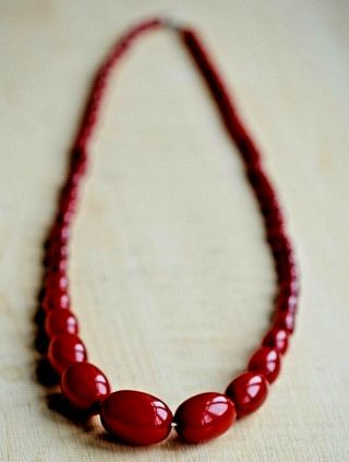 A Vintage Art Deco Cherry Amber Bakelite Faturan Beaded Necklace Silver Clasp