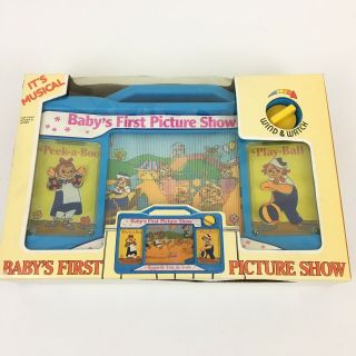 Vintage Raggedy Ann And Andy Baby’s First Picture Show W/original Box 1983