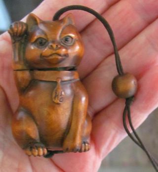 Vintage Wood Carved Cat Japanese Artist Signed Snuff Bottle Pull String Netsuke