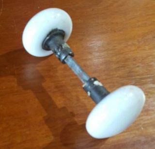 VINTAGE ◇ WHITE PORCELAIN DOOR KNOB SET WITH SPINDLE 2