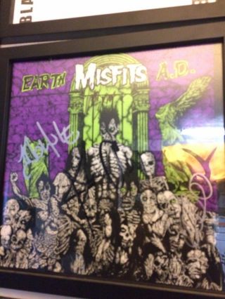 Misfits Earh A.  D.  Lp Signed By All Members Vintage Press Plan 9 Records Punk