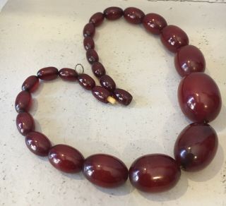 Vintage Art Deco Cherry Amber Bakelite Bead Necklace 46 grams 42 cm 2
