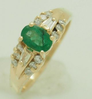 14k Yellow Gold 0.  80ctw Oval Emerald W/natural Diamond Accents Cocktail Ring 7