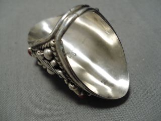 HUGE MEN ' S VINTAGE NAVAJO STERLING SILVER LEAF CORAL RING 5