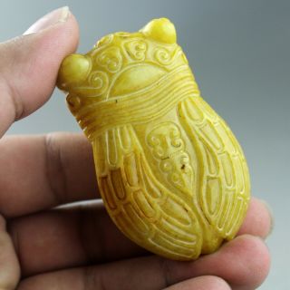 2.  6  China Old Yellow Jade Chinese Hand - Carved Jade Cicada Statue Pendant 2027