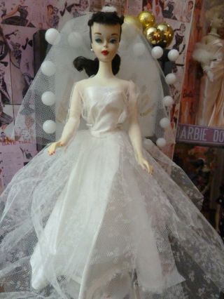 Vintage Barbie ponytail 3 Gorgeous brunette blue eye shadow wedding gown 11