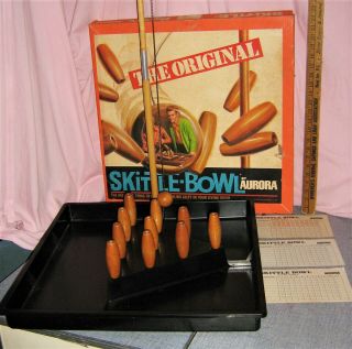 Vtg Aurora Skittle Bowl 1970 Ready To Play Family Bowling Game W /box Scorepads