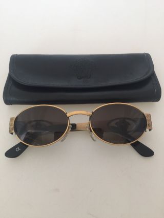 Vintage Gianni Versace S50 Sunglasses Mod.  S50 Col.  944 Gold & Black Medusa 4
