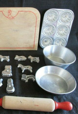 Vintage 1950 ' s Toy Aluminum Child ' s Bake Set - Pans Cookie Cutters Beater & More 3