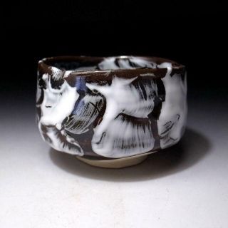 ZD4 Japanese pottery tea bowl,  Seto ware by Famous Eichi Kato,  Snow white glaze 2