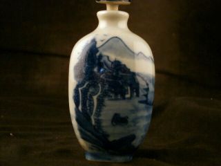 Lovely 19thC Chinese Blue & White Porcelain Landscape Snuff Bottle H008 2