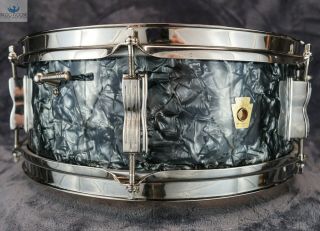 100 Ludwig Vintage 1964 Pioneer Snare Drum - Black Diamond Pearl