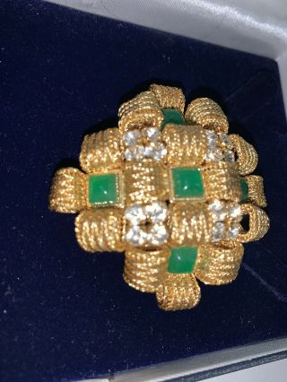 VINTAGE COUTURE CHRISTIAN DIOR GOLD PLATE Jade And Rhinestone BROOCH 1968 3