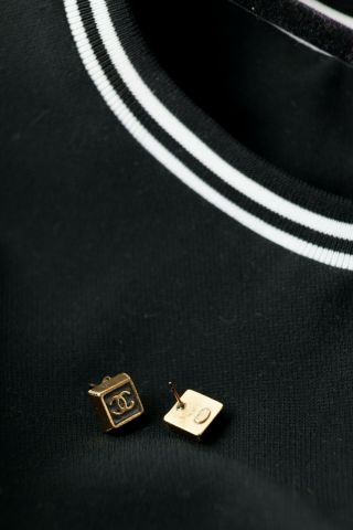 Authentic Vintage Chanel Cc Logo Gold And Black Tone Earrings -