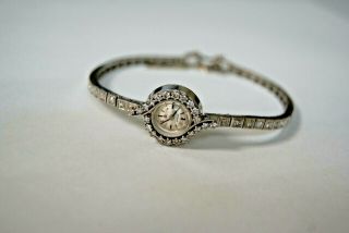 Vintage Omega 18k Gold And Diamond Ladies Watch 15mm