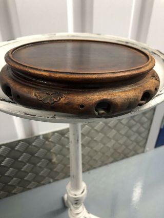 A CHINESE CARVED HARDWOOD POT / VASE STAND ON FOUR FEET C1880 2