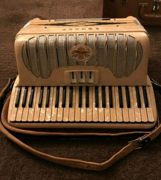 Very Rare Antique / Vintage Sonart Accordion 120 Bass Made In Italy - Art Deco