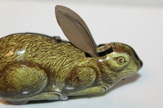 EARLY VINTAGE TIN LITHO WIND UP RABBIT made in GERMANY PREWAR?? 4