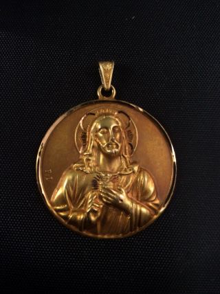 Vintage 14k Yellow Gold Jesus “sacred Heart” Medallion Charm 5.  9 Grams 1.  25”