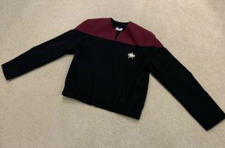 Anovos Star Trek Voyager - Command Burgundy Uniform Tunic (m),  Qmx Communicator