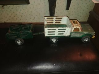 2355 - Vintage Nylint Farms Stake Truck And Trailer Pressed Steel