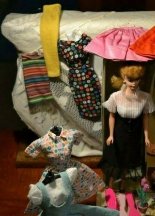 Midge/Barbie 350 Doll with Case and Vintage Clothes and Accessories 7