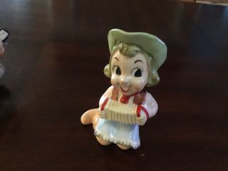 UCAGCO Salt And Pepper Extremely Rare Vintage Early 1950’s Cowboy And Cowgirl 2
