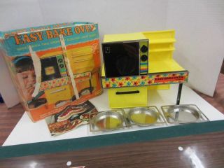 Vintage 1971 Kenner Easy - Bake Oven W/box & 3 Trays & Yellow