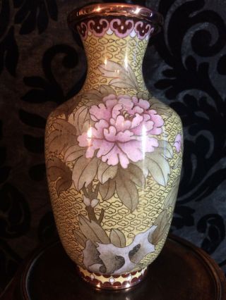 Vintage Antique Chinese Cloisonne Vase.  7 1/8 "