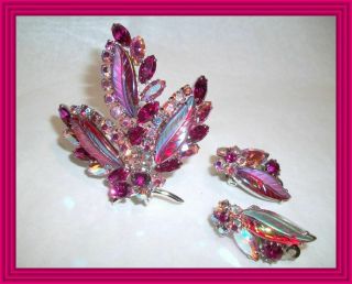 Sherman Deep Fuchia & Hot Pink Ab - Triple Leaf Motif - Opaque Glass Set Nr